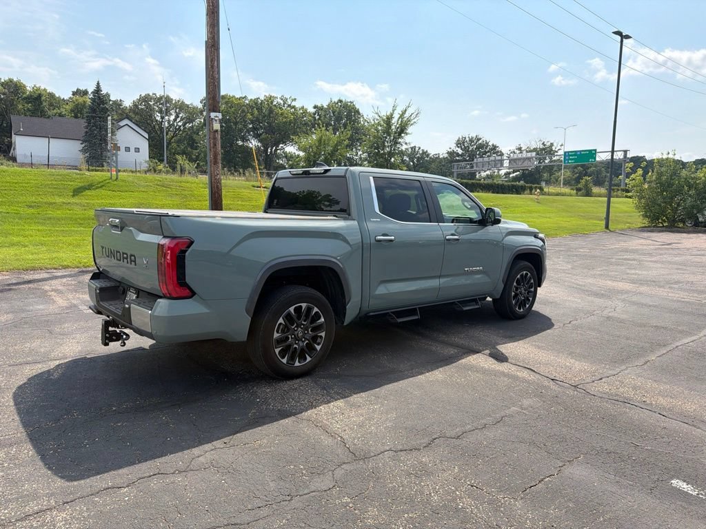 Used 2025 Toyota Tundra Limited AWD/4WD image 30