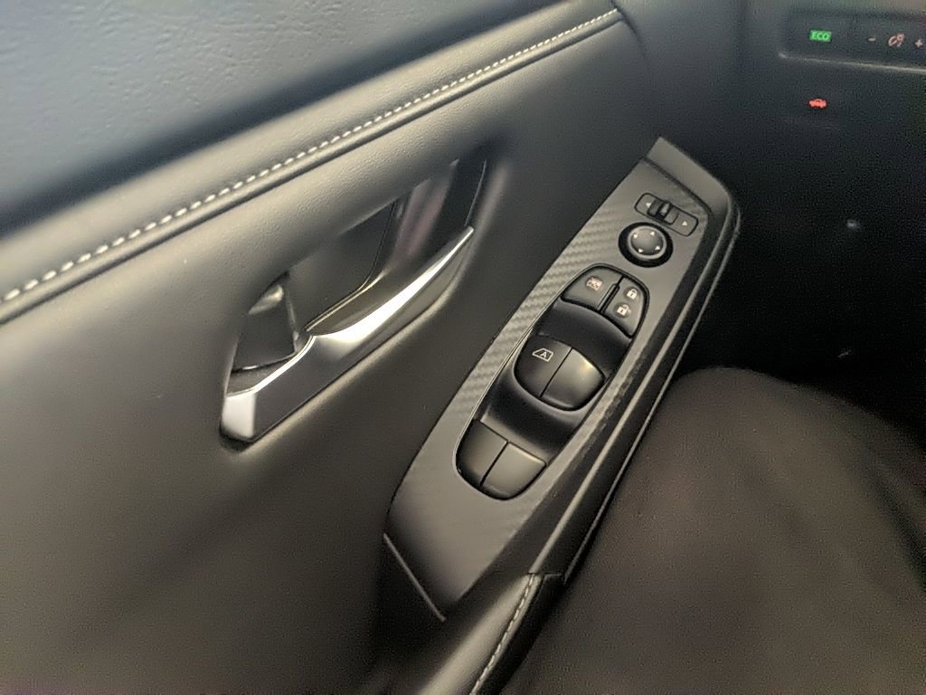 Used 2024 Nissan Sentra SV image 24