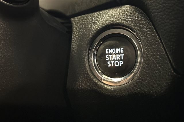 Certified 2025 Toyota RAV4 XLE FWD image 27