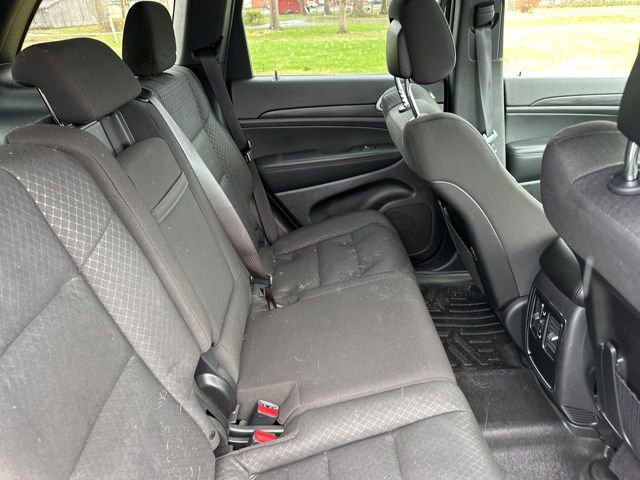 Used 2021 Jeep Grand Cherokee Laredo image 22