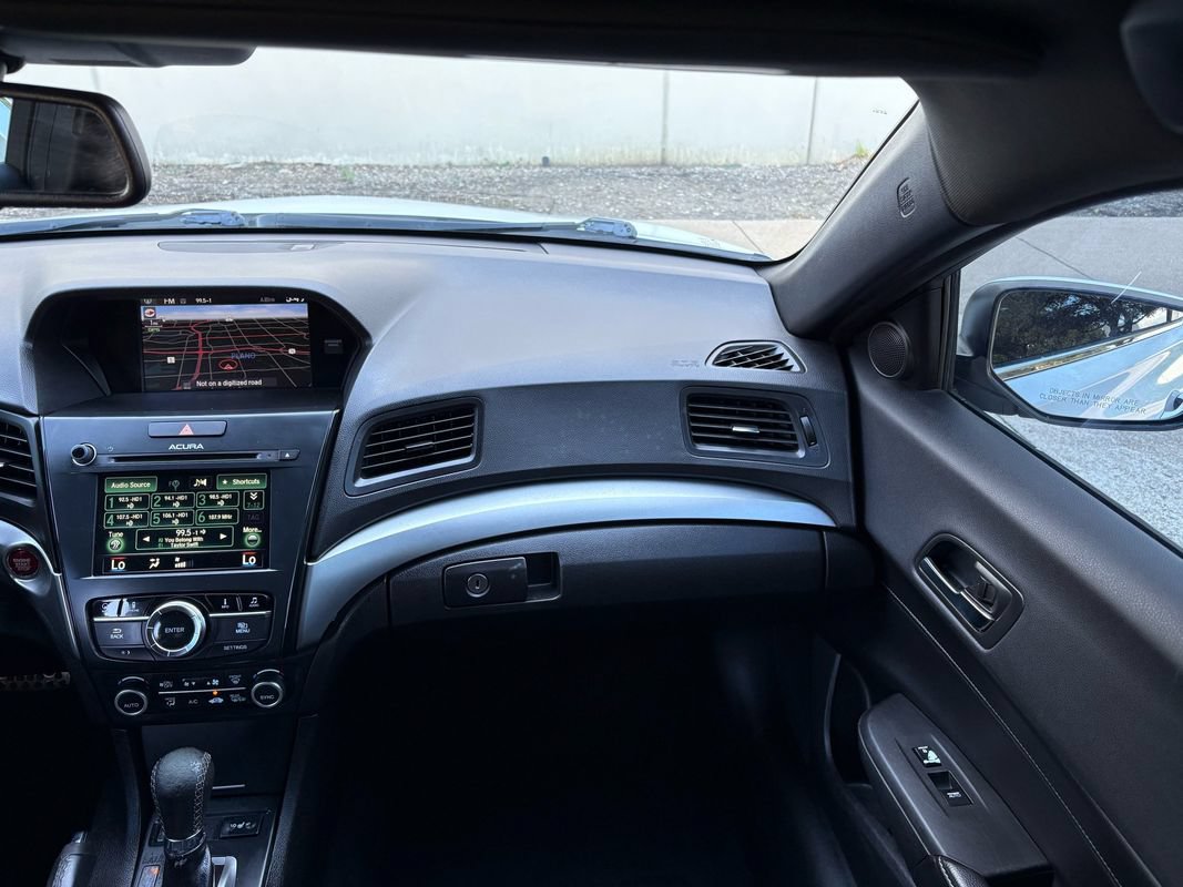 Used 2018 Acura ILX FWD image 18