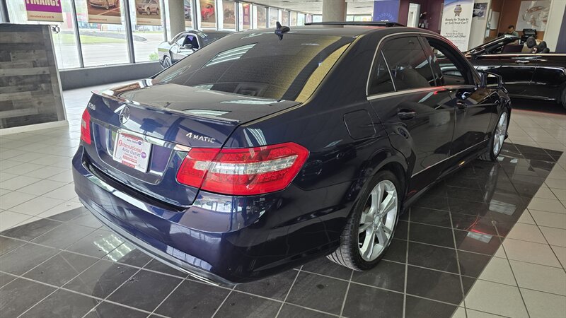 Used 2013 Mercedes-Benz E 350 4MATIC Sedan image 6
