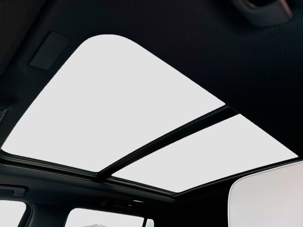 Used 2025 Chevrolet Tahoe Premier image 20