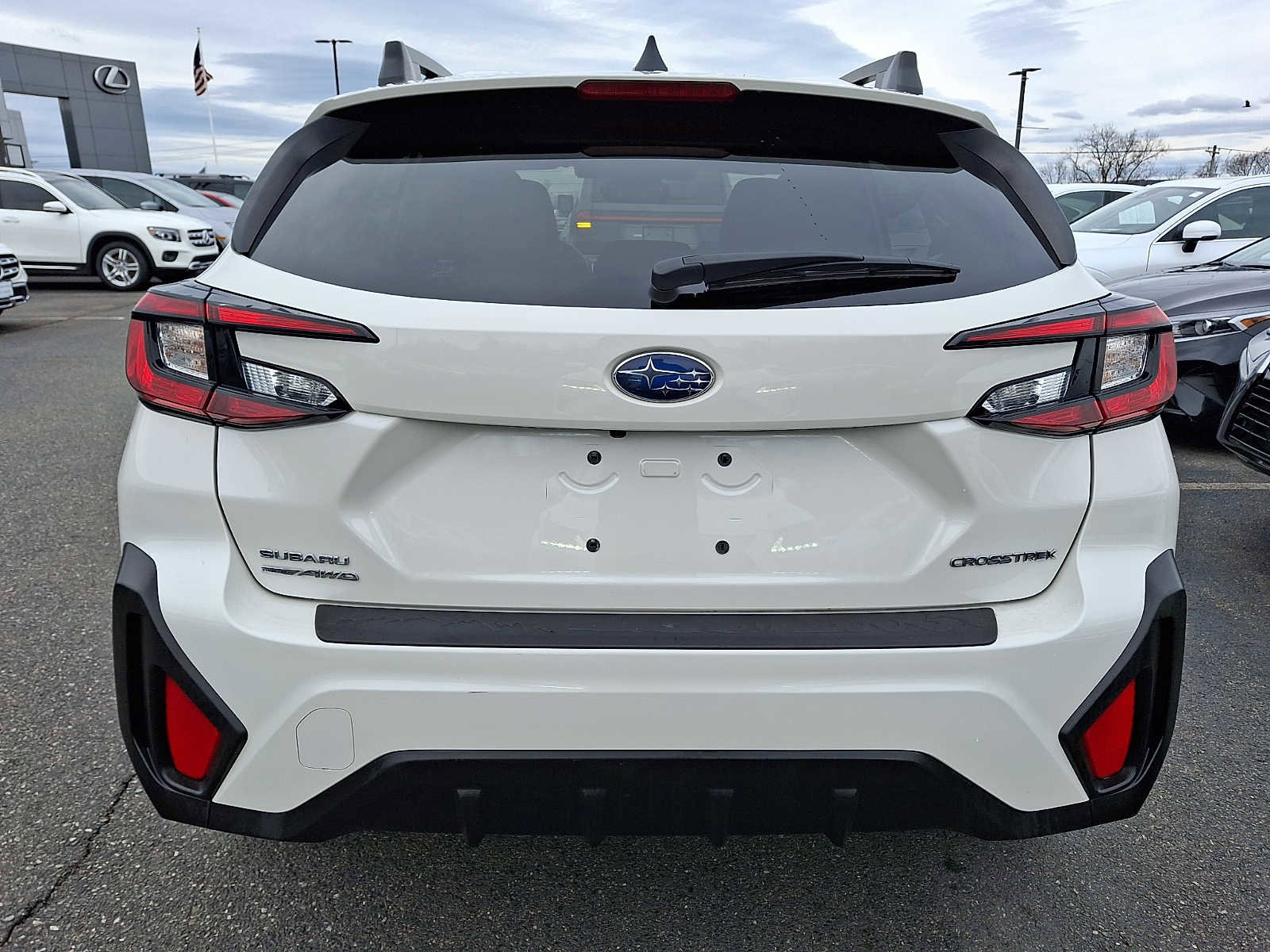 Used 2024 Subaru Crosstrek 2.0i Premium image 3