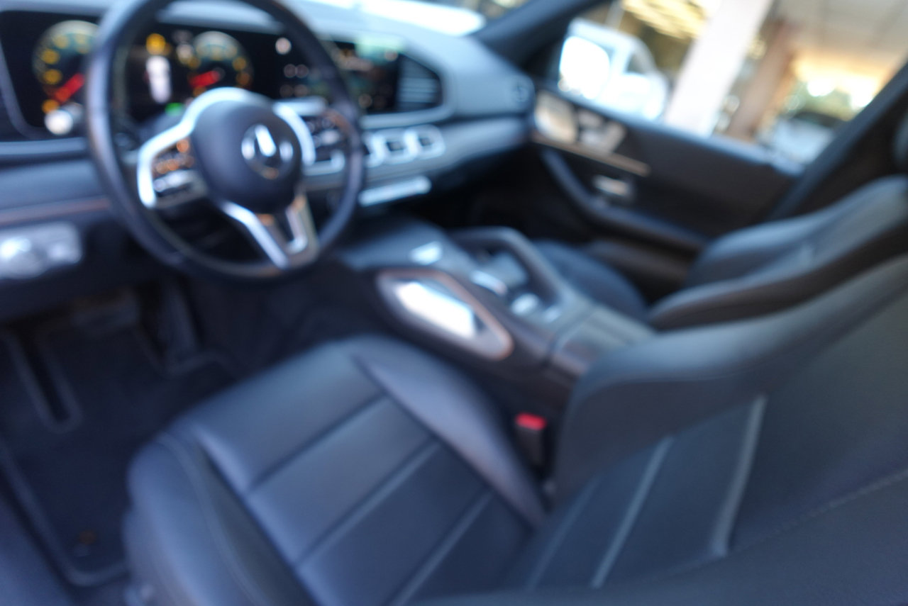 Used 2023 Mercedes-Benz GLS 450 4MATIC w/ Warmth & Comfort Package image 23