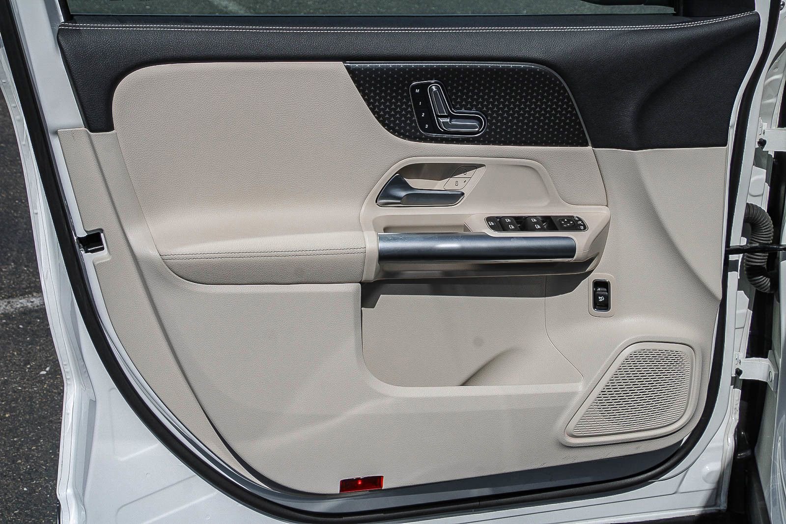 Certified 2025 Mercedes-Benz GLA 250 image 16