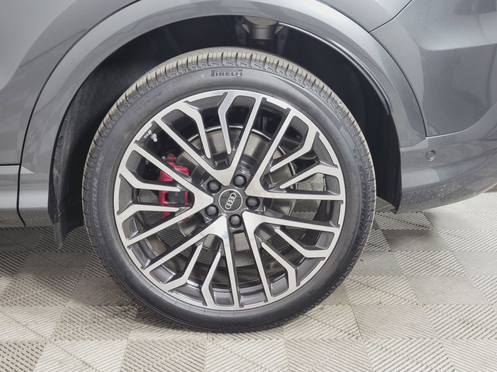 New 2025 Audi SQ5 Premium Plus image 10