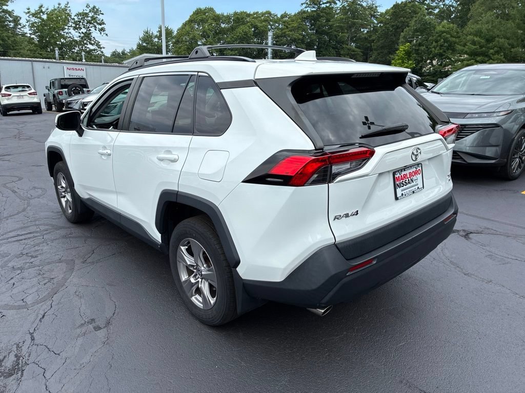 Used 2022 Toyota RAV4 XLE w/ Convenience Package AWD/4WD image 5
