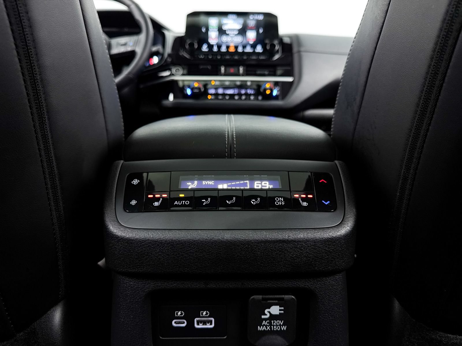 Used 2024 Nissan Pathfinder Platinum FWD image 33