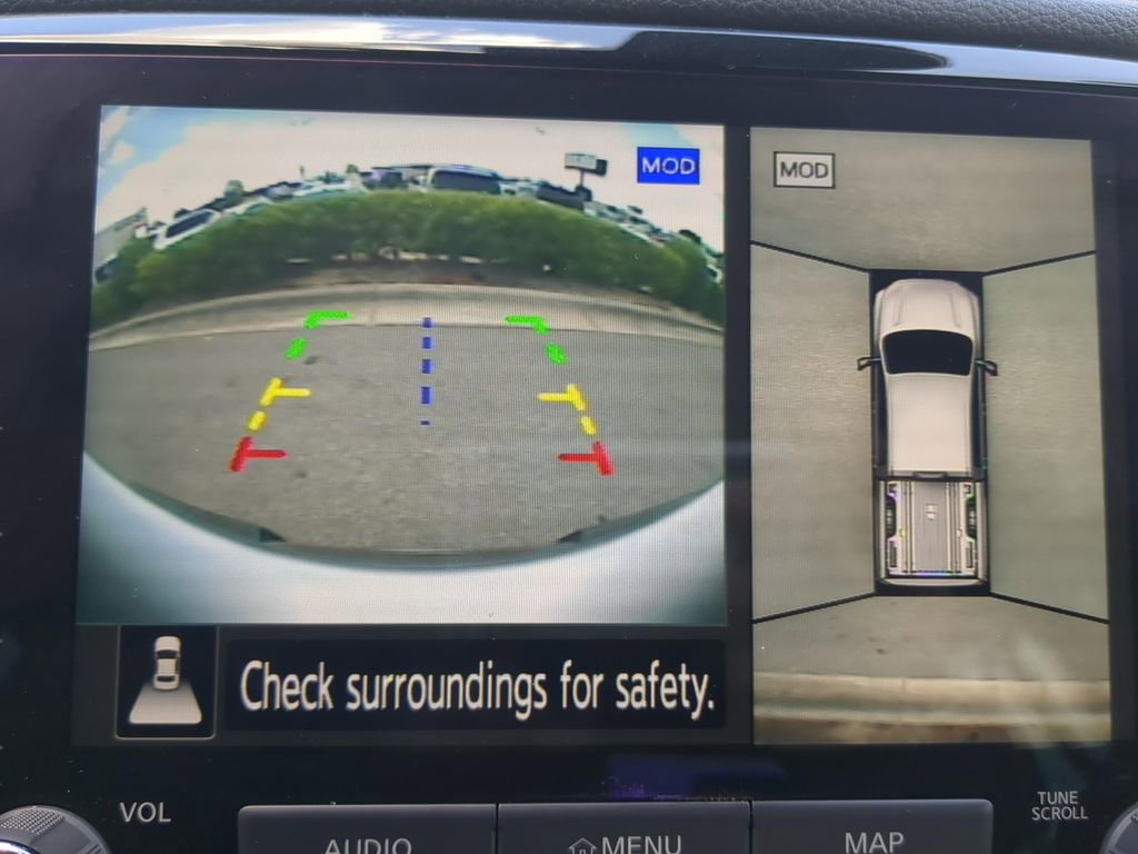 Used 2023 Nissan Titan Platinum Reserve w/ Off Road Protection Package AWD/4WD image 17