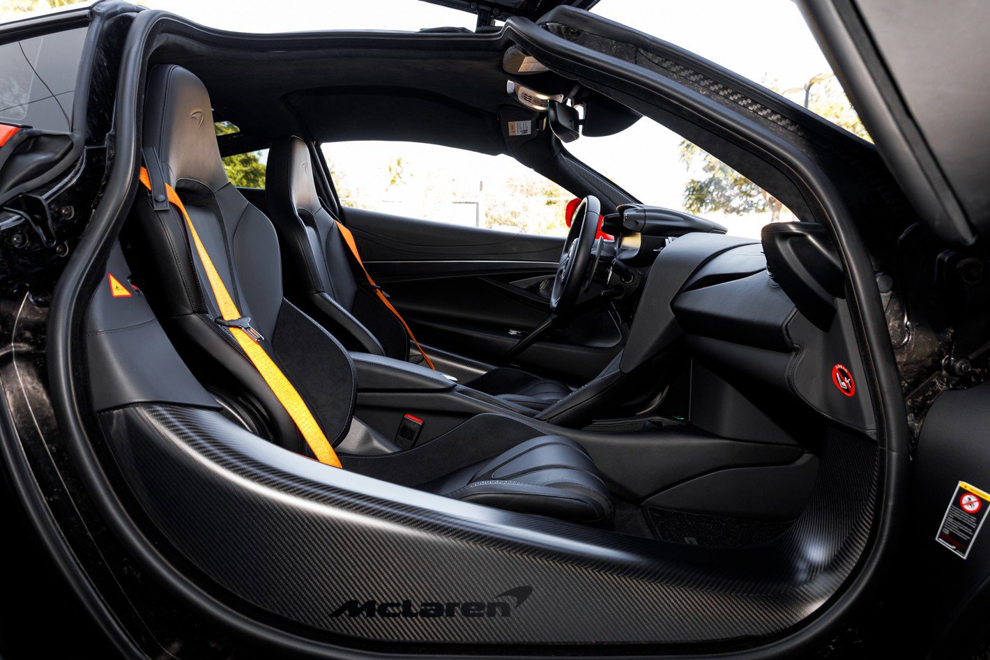 Used 2024 McLaren 750S image 33