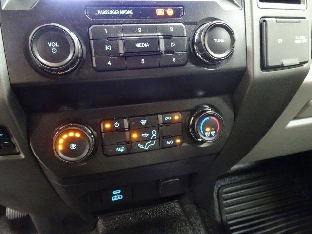 Used 2021 Ford F250 XL w/ Power Equipment Group AWD/4WD image 32