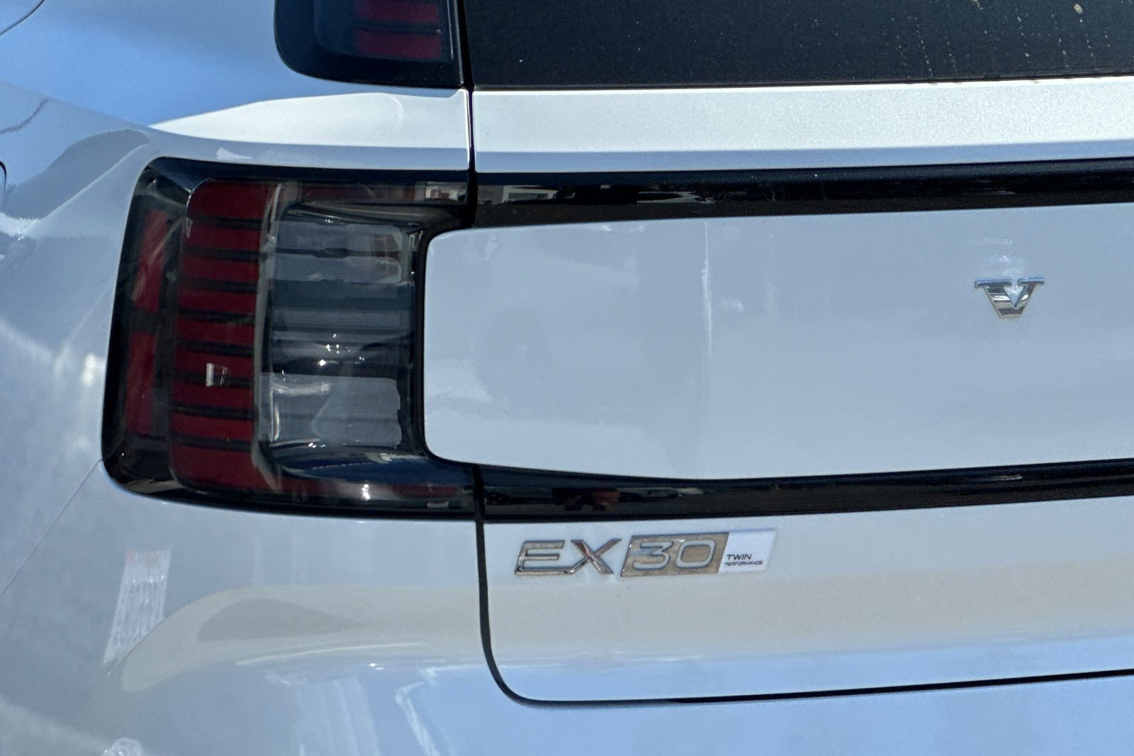 New 2026 Volvo EX30 Ultra w/ Protection Package Premier AWD/4WD image 21