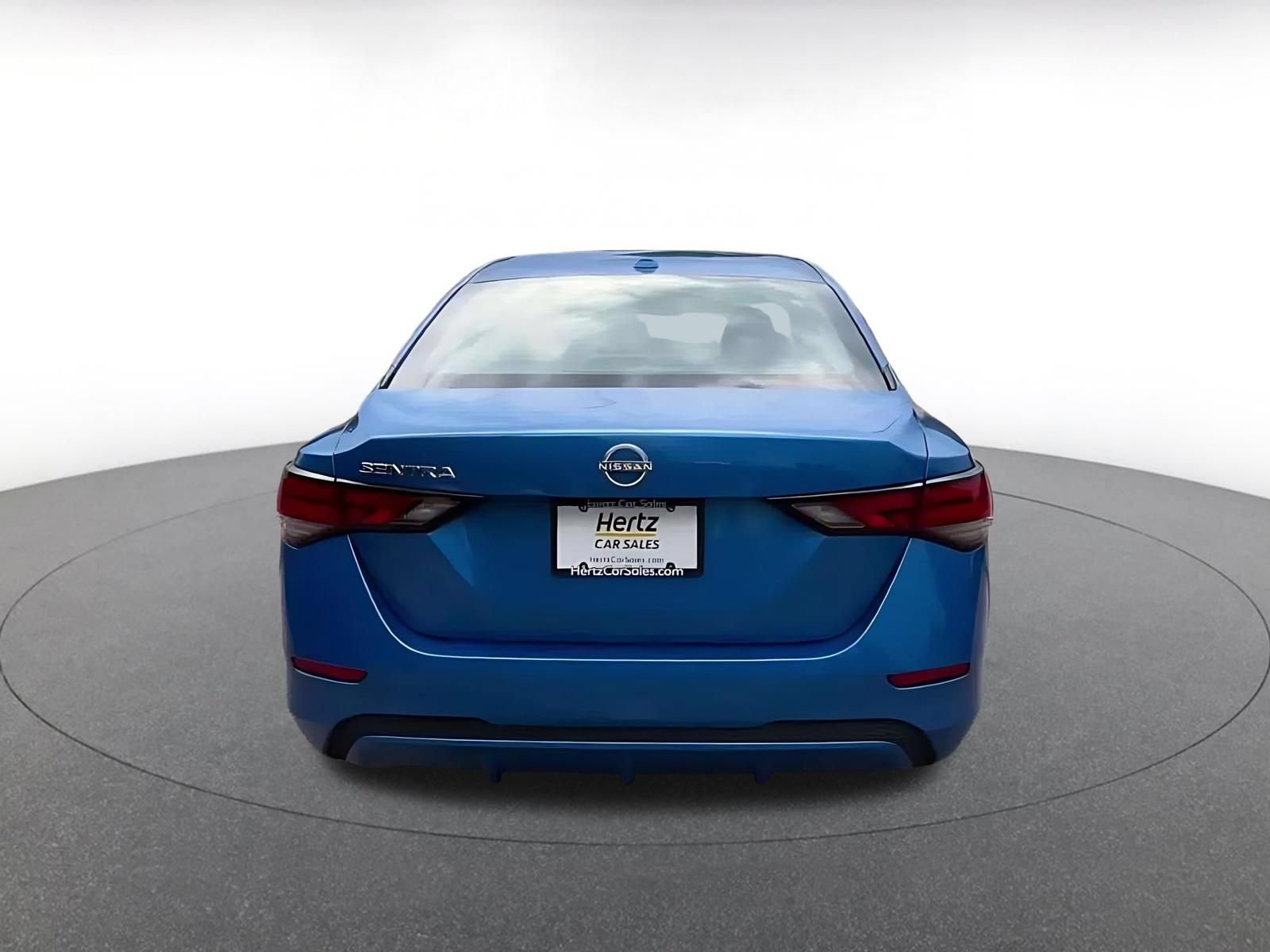 Used 2025 Nissan Sentra SV FWD image 12