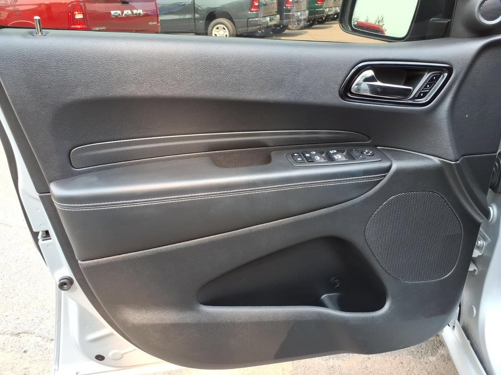 Used 2023 Dodge Durango SRT w/ Black Package AWD/4WD image 11