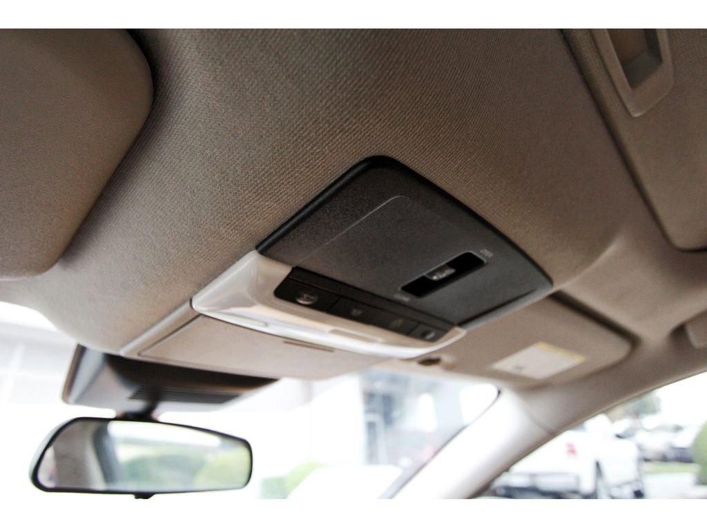 Used 2024 Nissan Sentra SV w/ SV Premium Package image 10