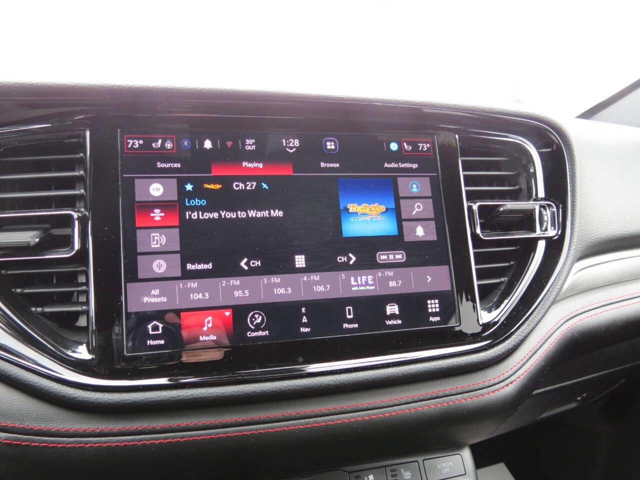 Used 2024 Dodge Durango GT AWD/4WD image 13