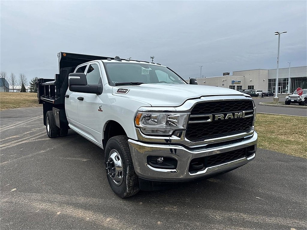 New 2023 RAM 3500 Tradesman w/ Chrome Appearance Group image 10