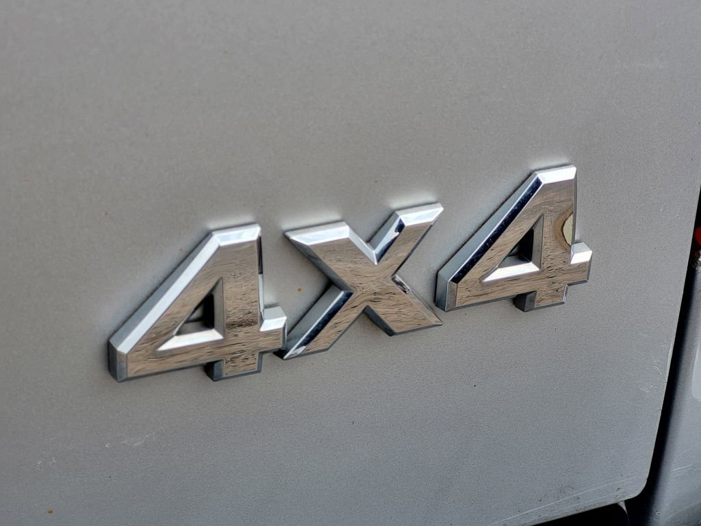 Used 2017 Nissan Frontier SV image 12