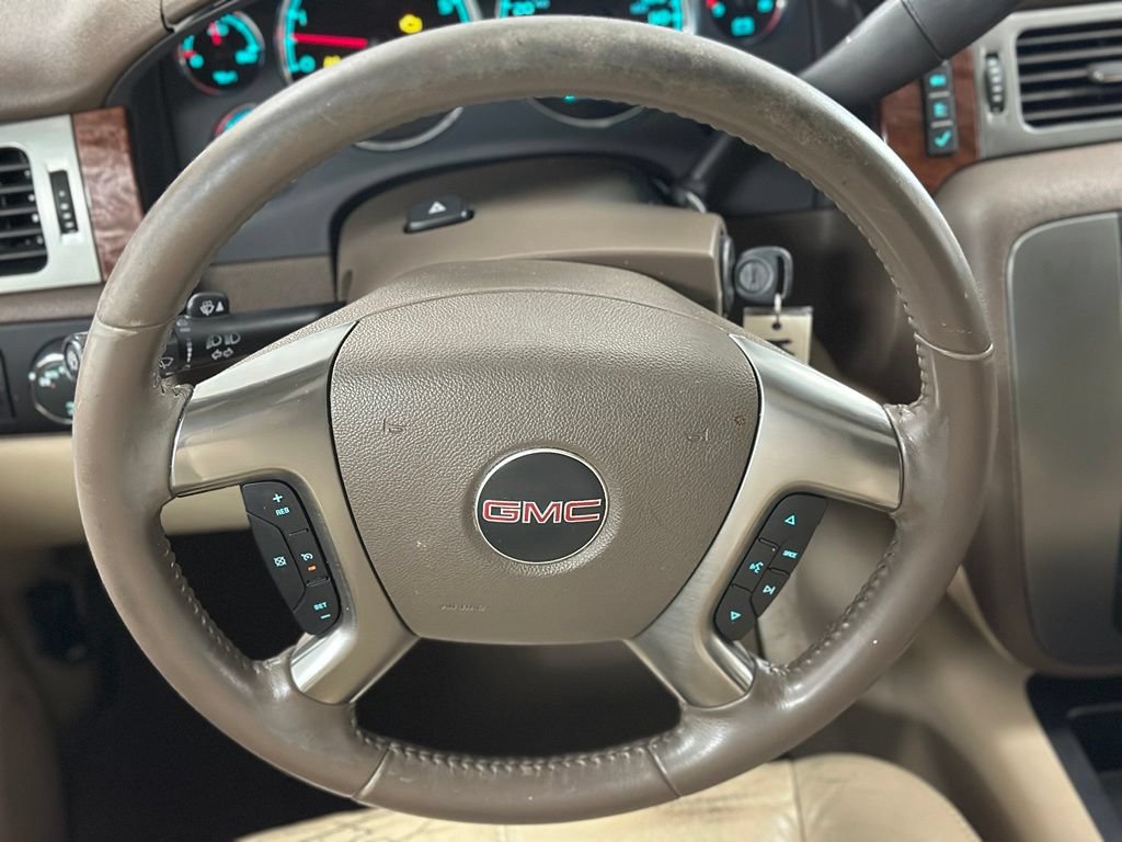 Used 2007 GMC Yukon SLT w/ SLT Preferred Equipment Group AWD/4WD image 4