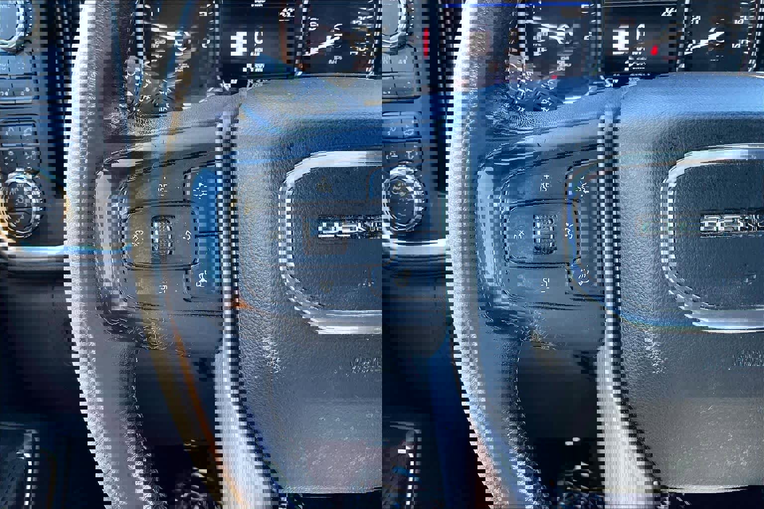 Used 2020 GMC Sierra 1500 Denali w/ Denali Premium Package image 17