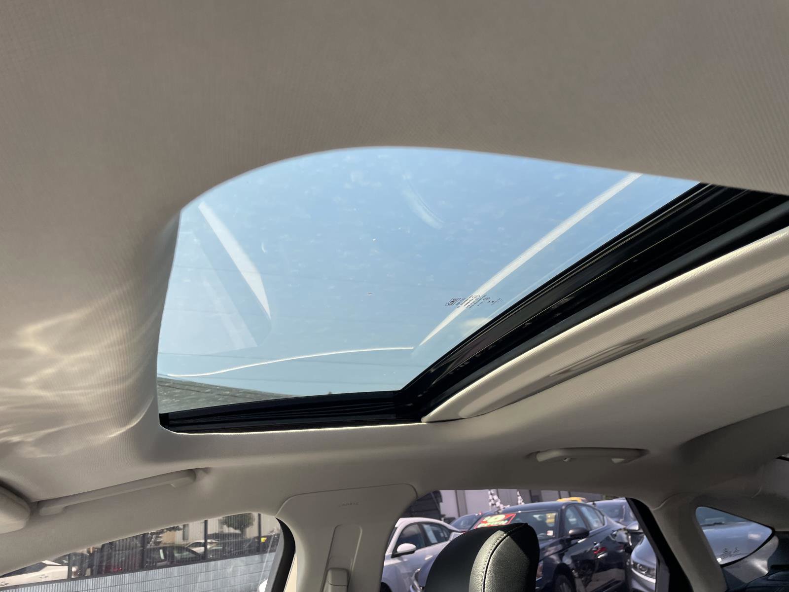 Used 2017 Ford Fusion Titanium AWD/4WD image 8