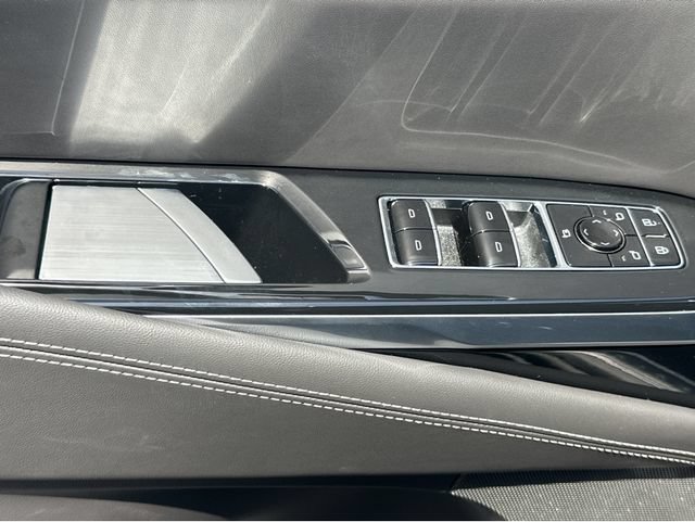 New 2026 Cadillac Escalade ESV Platinum Sport w/ LPO, ONYX Package AWD/4WD image 35