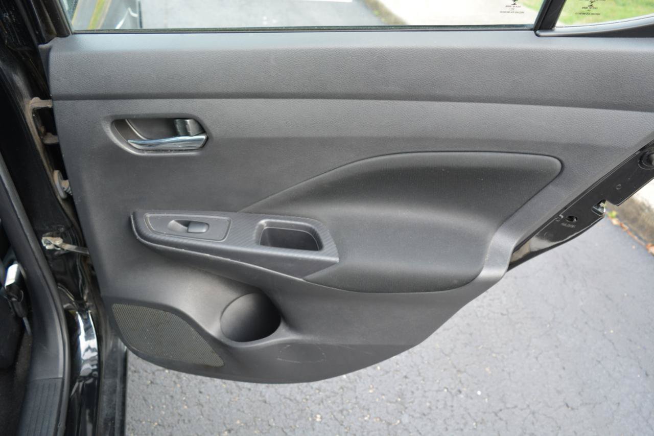 Used 2021 Nissan Versa SV FWD image 16