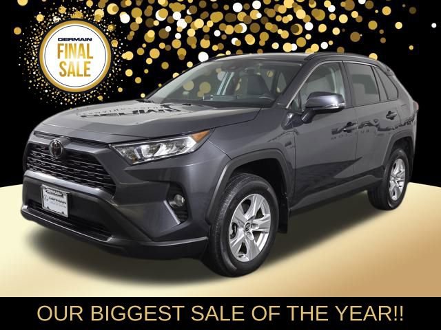 Used 2021 Toyota RAV4 XLE image 1