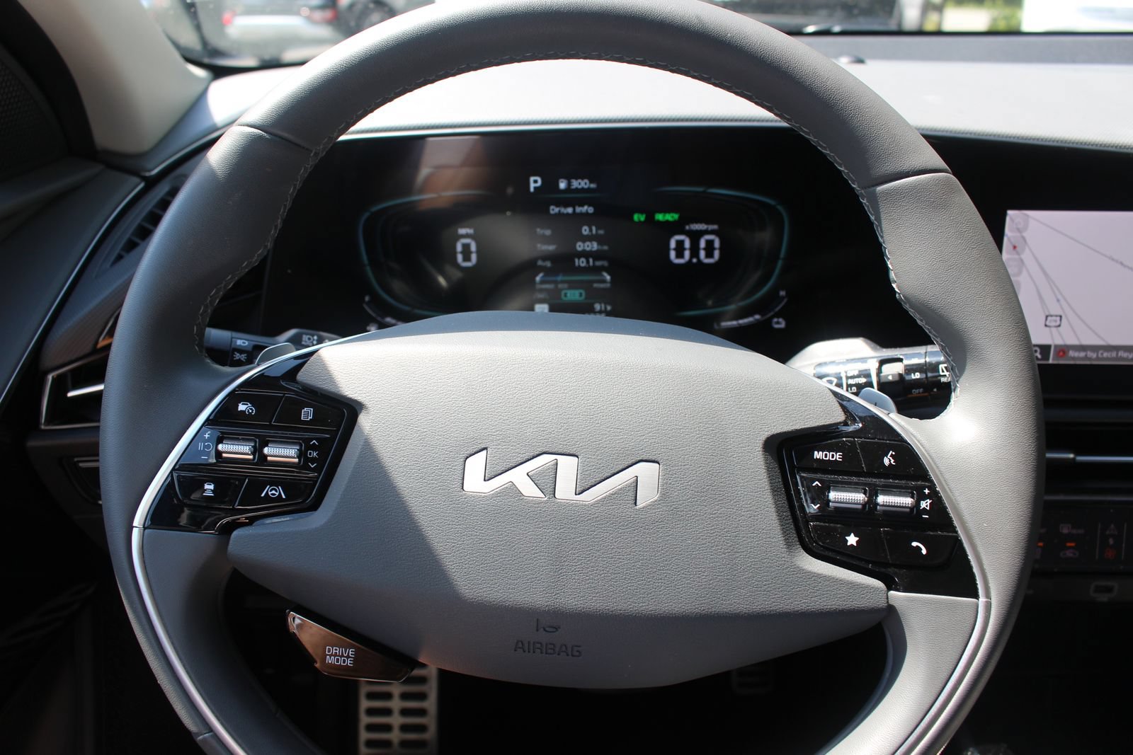 Certified 2024 Kia Niro EX Touring FWD image 18