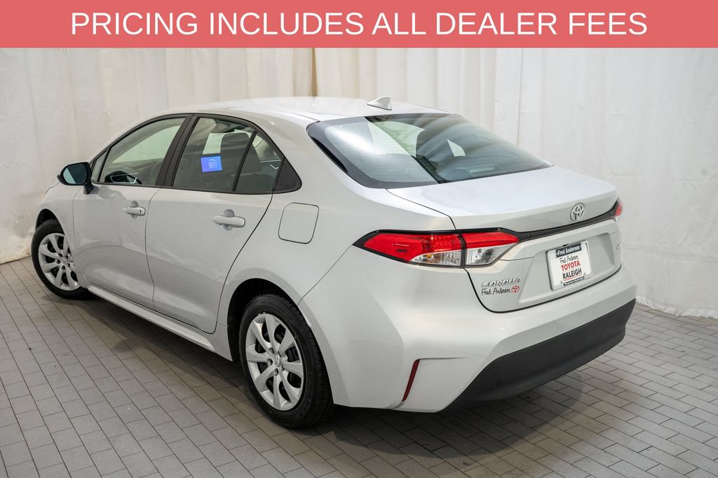 Certified 2024 Toyota Corolla LE FWD image 3