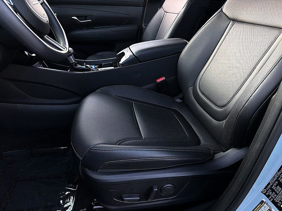 Certified 2025 Hyundai Santa Cruz SEL image 9