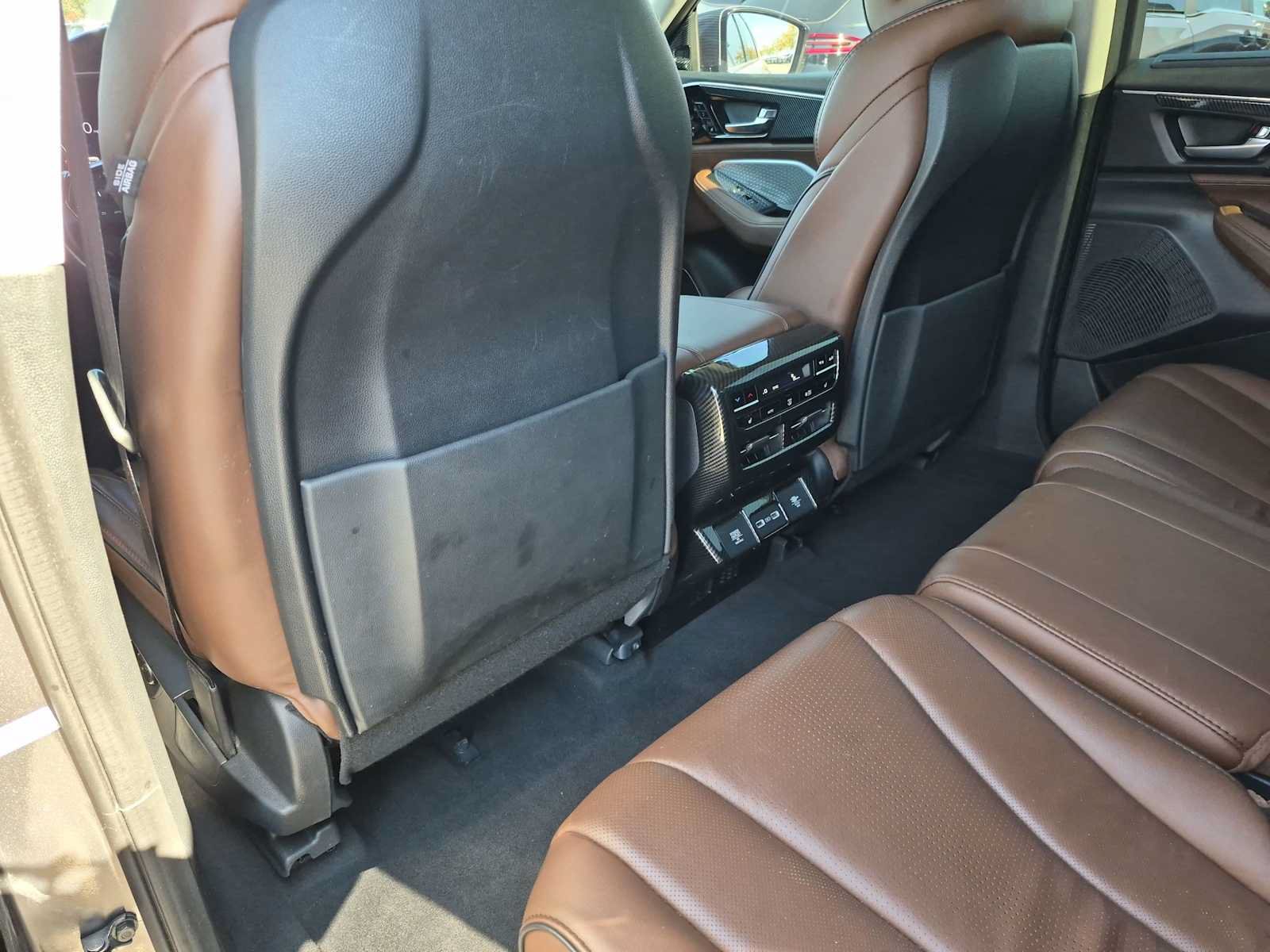 Used 2023 Acura MDX w/ Advance Package AWD/4WD image 18