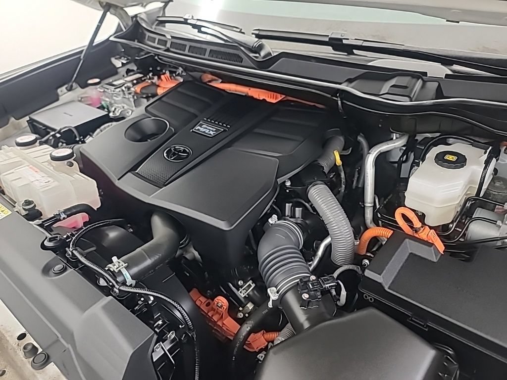 Used 2022 Toyota Tundra Capstone AWD/4WD image 42