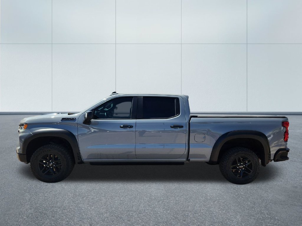 Used 2024 Chevrolet Silverado 1500 LT Trail Boss w/ Convenience Package II AWD/4WD image 4