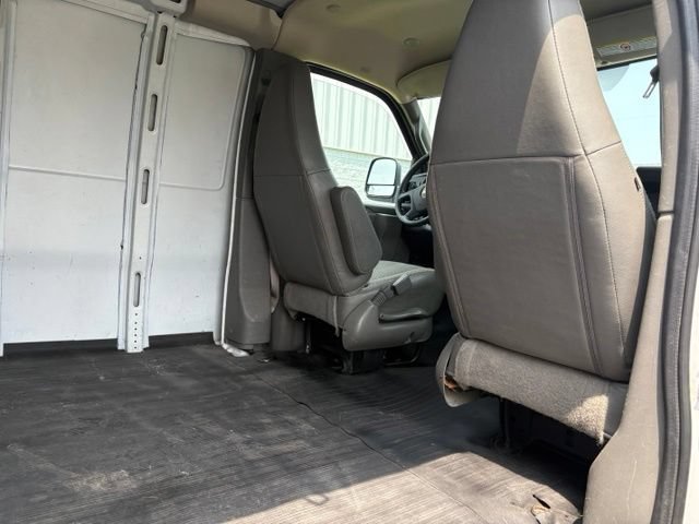 Used 2023 Chevrolet Express 2500 Extended RWD image 19