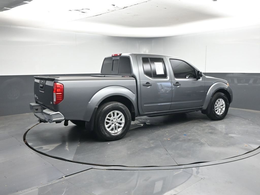 Used 2018 Nissan Frontier SV image 5