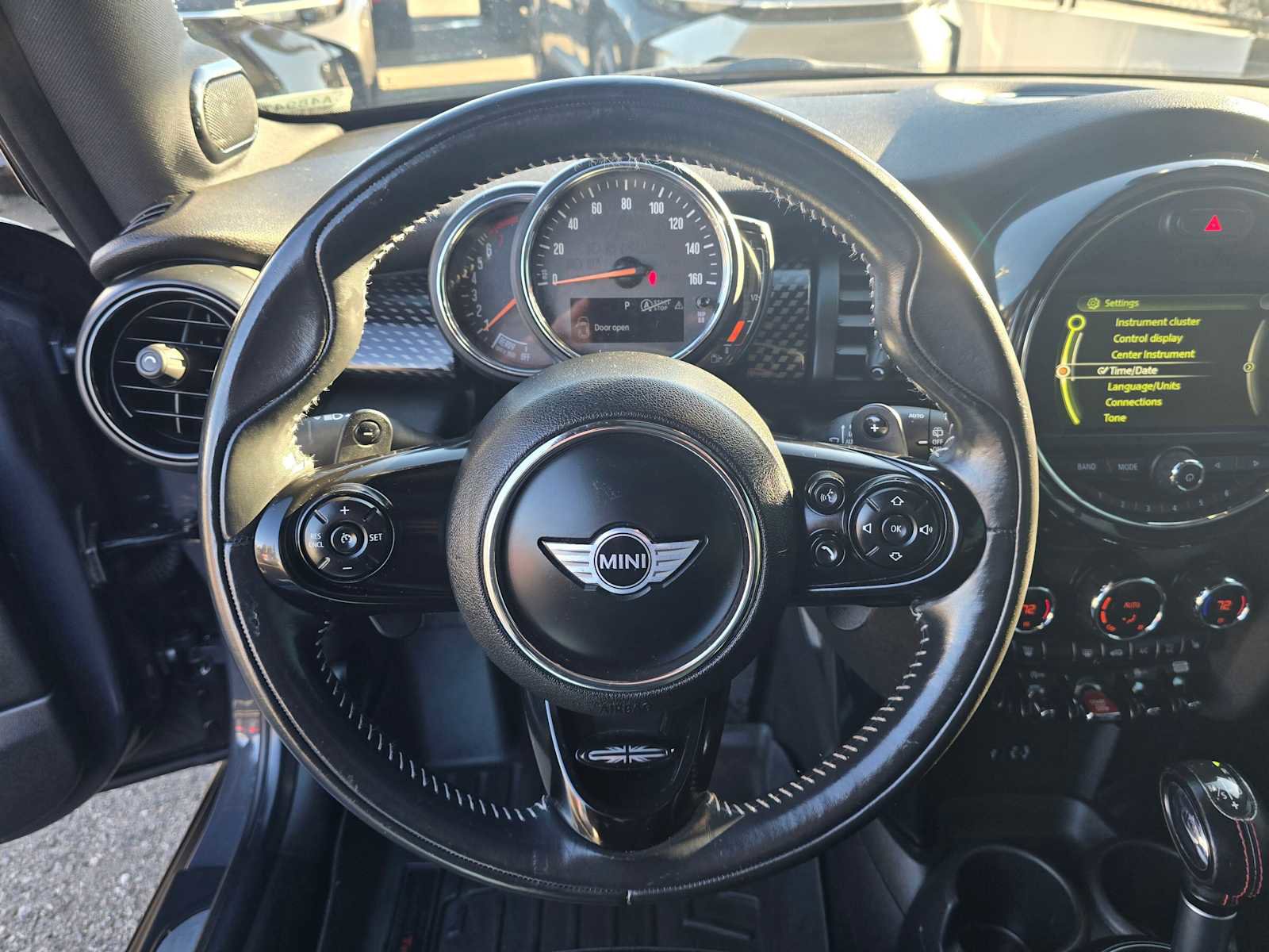 Used 2018 MINI Cooper S image 23