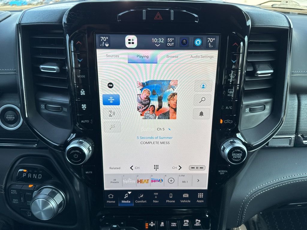 Used 2023 RAM 1500 Limited w/ Bed Utility Group image 19