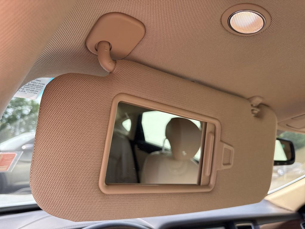 Used 2017 Genesis G80 3.8 image 31