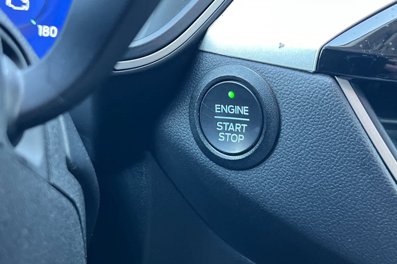 Certified 2022 Ford Escape SEL w/ Technology Package image 23