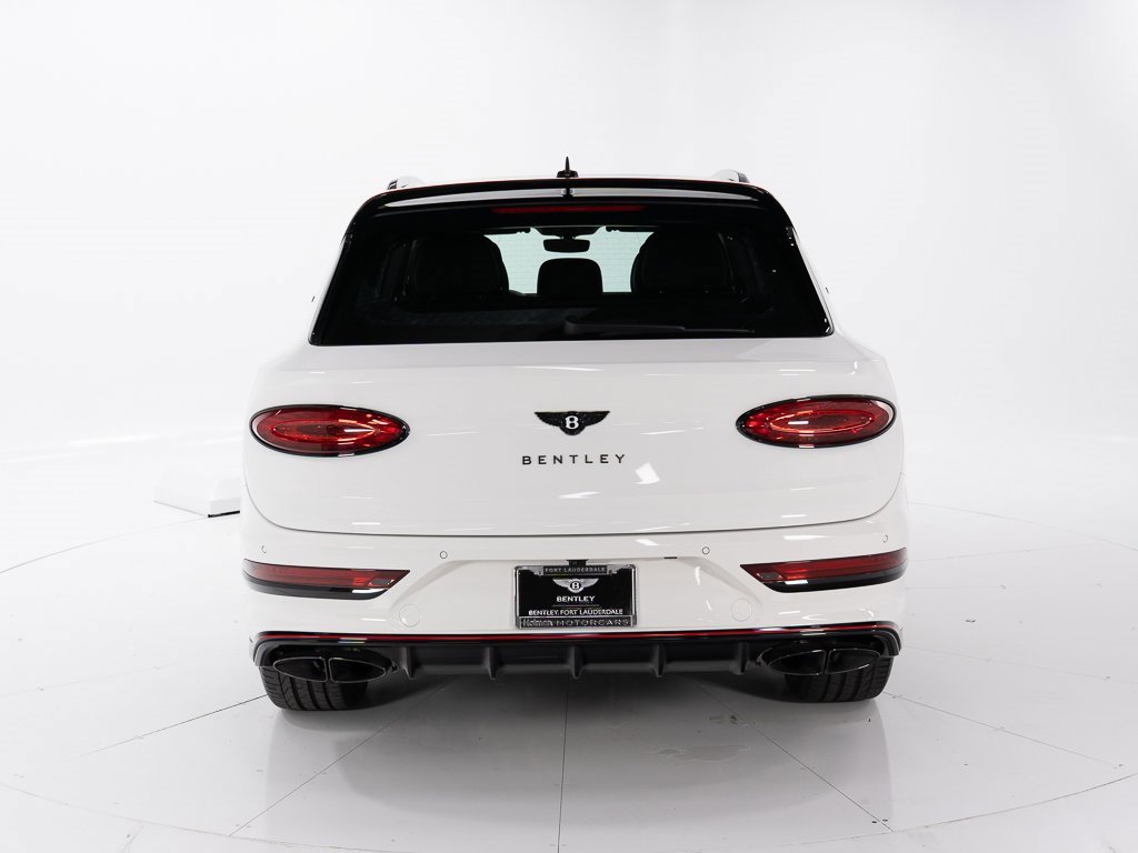 Certified 2025 Bentley Bentayga image 4