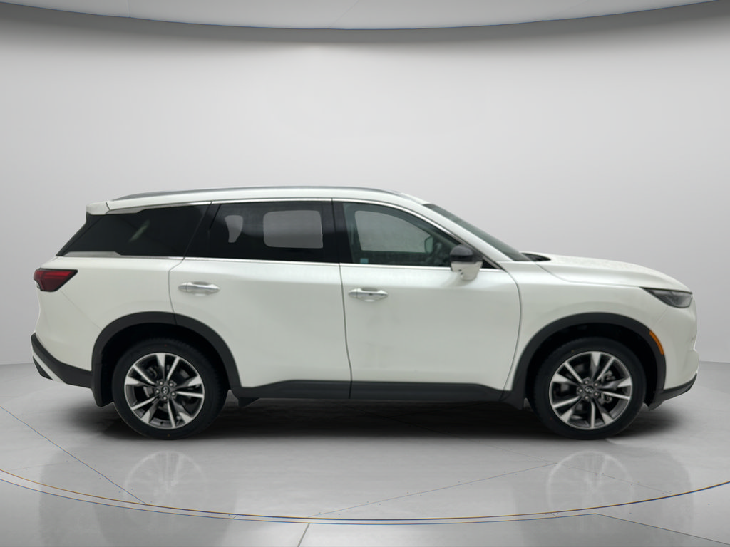 Used 2023 INFINITI QX60 Luxe w/ Cargo Package AWD/4WD image 4