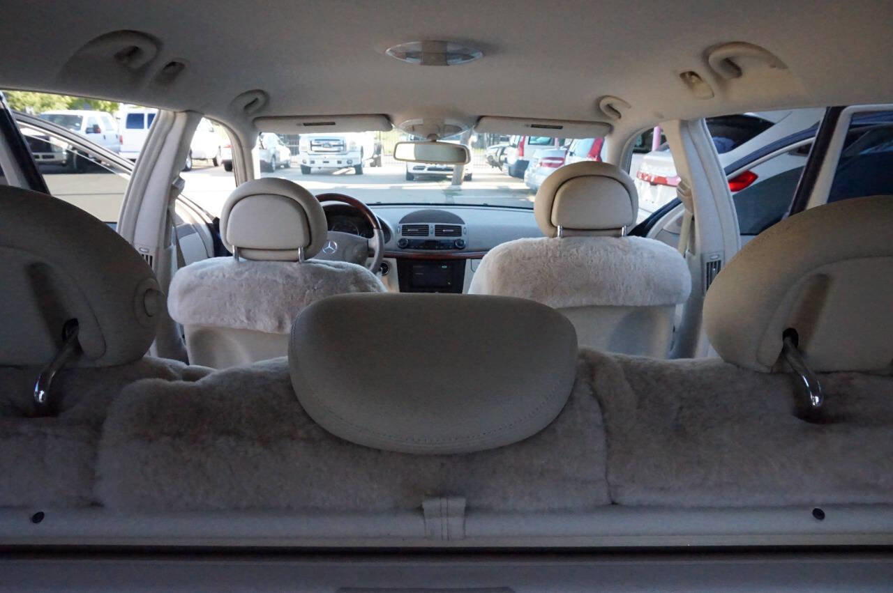 Used 2004 Mercedes-Benz E 500 4MATIC Wagon image 27
