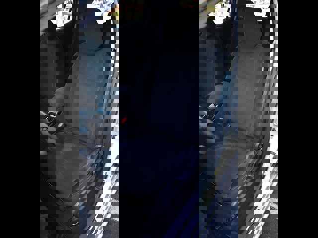 Used 2016 Nissan Leaf SV image 16