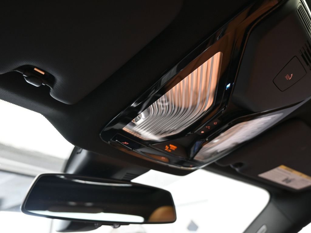 Used 2026 BMW M240i xDrive Coupe image 28