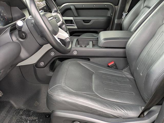 Certified 2022 Land Rover Defender 110 XS Edition image 17