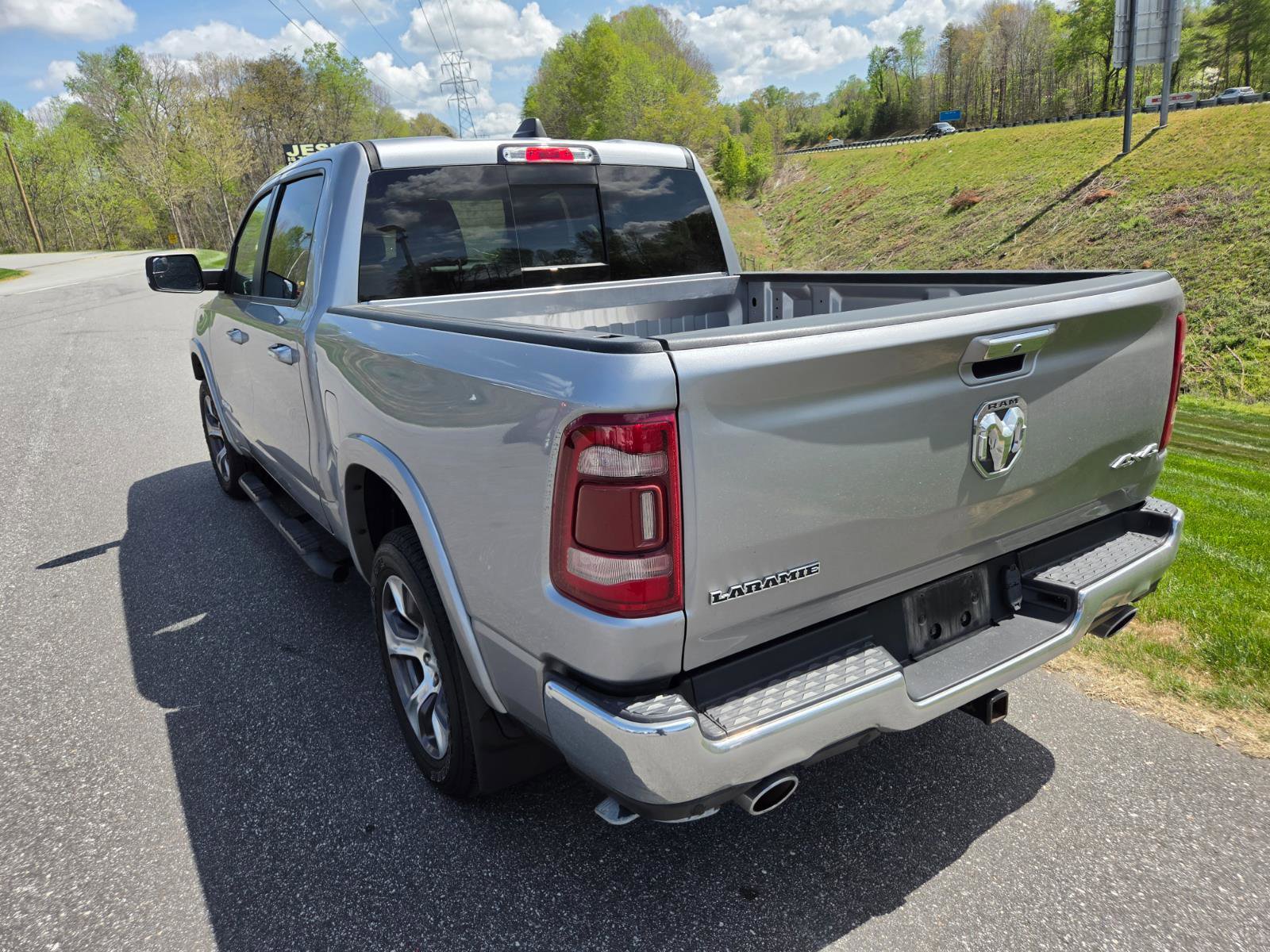 Used 2021 RAM 1500 Laramie image 11