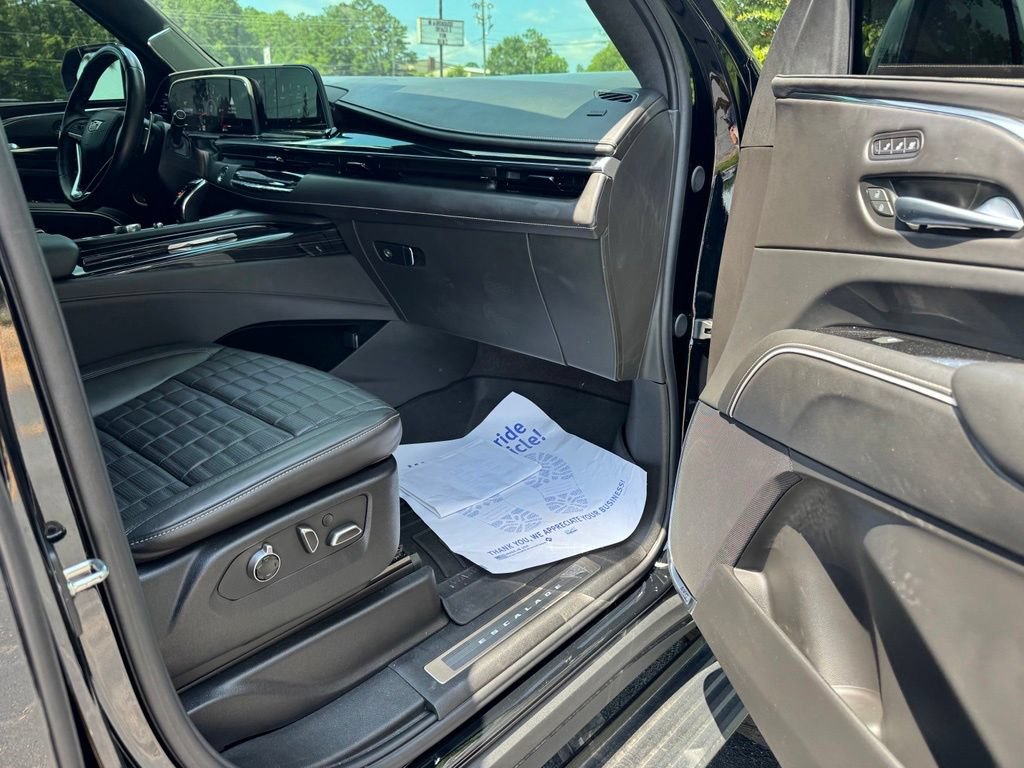 Used 2024 Cadillac Escalade V w/ Heavy-Duty Trailer Package AWD/4WD image 17