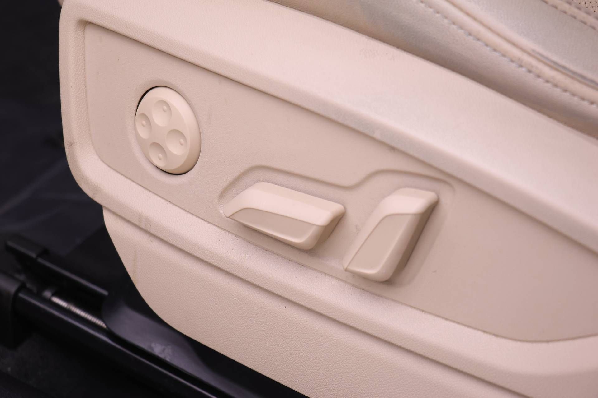 Certified 2022 Audi Q5 2.0T Prestige w/ Prestige Package image 19